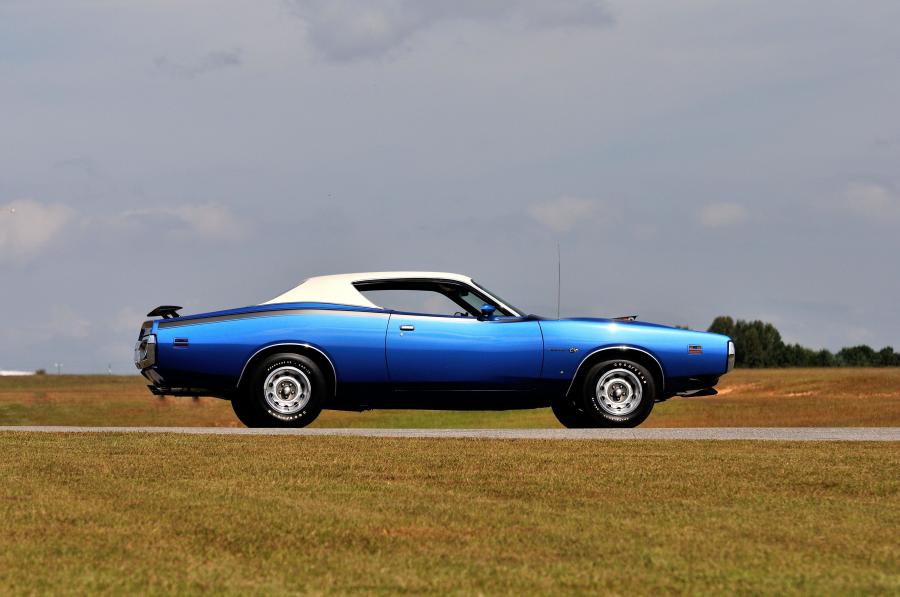  Dodge Charger Super Bee Hemi 1971 года  (фото 18 из 20)